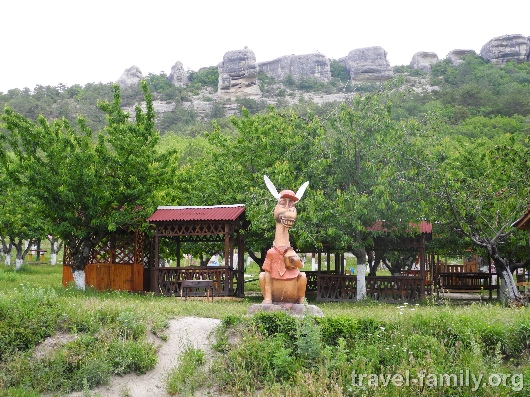 Ферма "Чудо-ослики" в Крыму: наша прогулка семьей на осликах