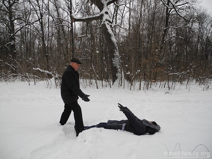 Киев снег 2015: Зимние валяния в снегу :)