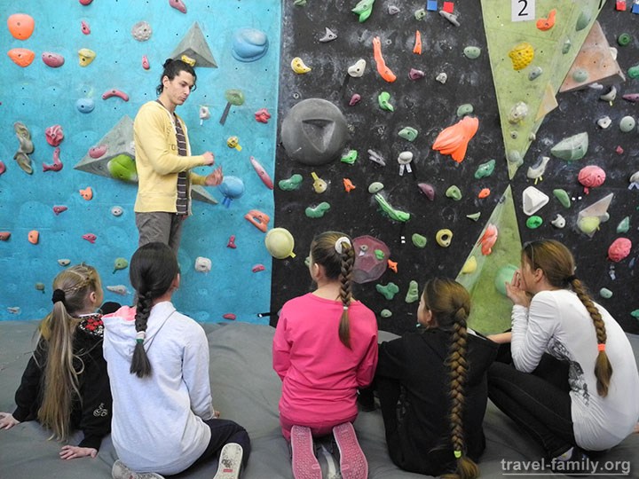 Куда пойти с детьми в Киеве: активный отдых на скалодроме