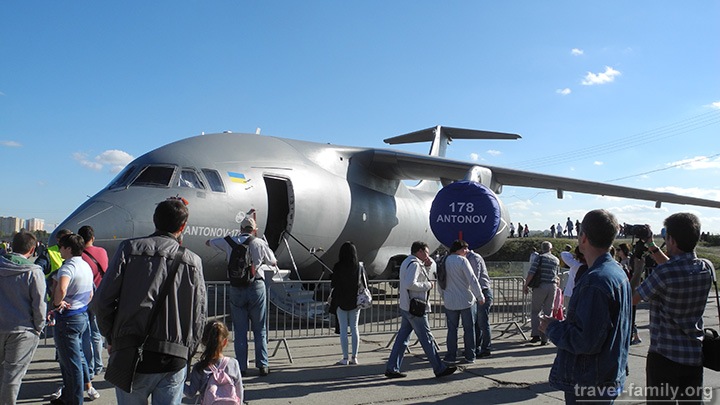 Что посетить в Киеве: на авиафестивале, Самый новый транспортный самолет АН-178