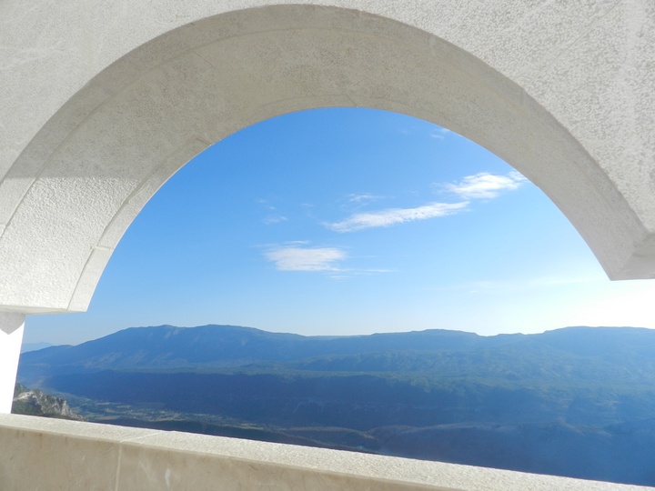 Путешествие и отдых в Черногории: Монастырь Острога