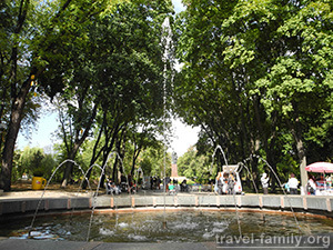Парки в центре Киева: Прогулка в парке Шевченко