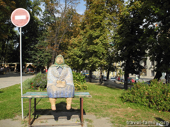 Бабця Класична в парке Шевченко в Киеве
