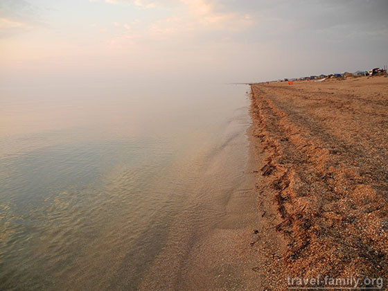 Арабатская стрелка - это более 100 км пляжа