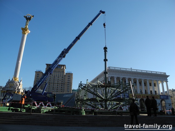 Майдан независимости: идет строительство