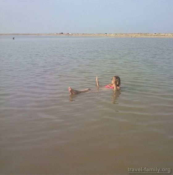 Отдых на Арабатской стрелке в августе 2014 года: соленое озеро